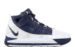 白蓝配色回归！全新 Nike Zoom LeBron 3 “Navy” 即将发售