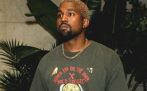 Kanye West 曝光全新 YEEZY 靴款