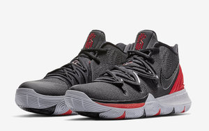 经典黑红配色！又一款全新 Nike Kyrie 5 即将登场