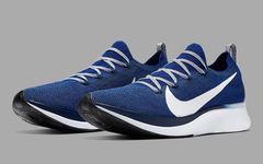 抢先预览 Nike Zoom Fly Flyknit 全新深蓝配色