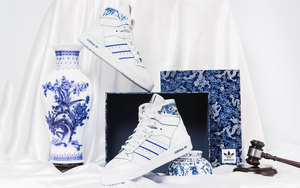 青花瓷限定！罕见的 adidas Originals RIVALRY 即将登场