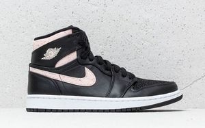 独特又抢眼！为女盆友了解一下这款 Air Jordan 1 ？