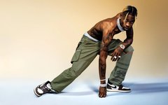 上脚相当帅气！Travis Scott 再次演绎反钩 Air Jordan 1 