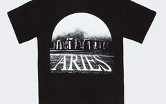 携手艺术家 Jeremy Deller ！Aries 发布联名别注系列 