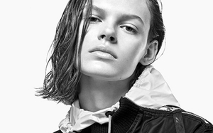 时尚又实用！Victoria Beckham x Reebok 全新合作系列推出