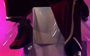 今年最值得期待的球鞋之一！Pigalle 打造 Jordan Proto-Max 720 “Gym Red” 造型特辑