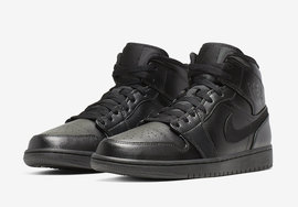 普普通通的纯黑配色！全新 Air Jordan 1 Mid 你会喜欢吗？