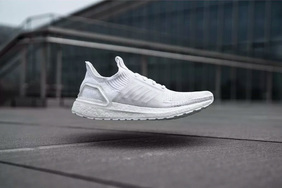 夏天怎么少得了小白鞋，Ultra Boost 2019纯白配色或将发售