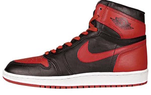 在你们来之前，我就已经是鞋王了——Air Jordan 1 禁穿复刻回归 