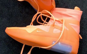 橙色 Nike Air Fear of God 1 有点抢眼！你会考虑入手吗