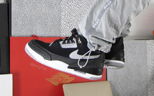 手稿再现黑水泥配色！全新的 Air Jordan 3 Tinker“Black Cement” 即将登场