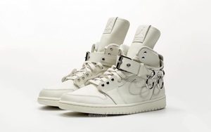 颠覆传统的 AJ 1 ！COMME des GARÇONS x Air Jordan 1 即将登场