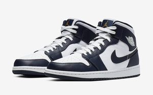 绝对的穿搭神器！全新的 Air Jordan 1 Mid “Obsidian” 即将登场