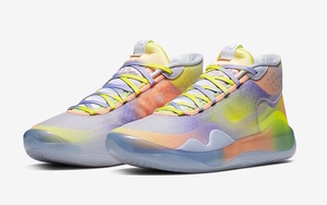 独特的幻彩鞋面！Nike KD 12 EYBL 第三款配色曝光