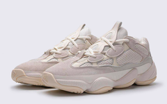  Yeezy 500 骨白实物首次曝光！8月全家族大小亮相