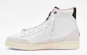 联手侃爷好友！这双 Converse 联名不可小觑