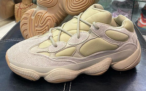 不一样的材质搭配！全新 Yeezy 500 “Stone” 你打几分？