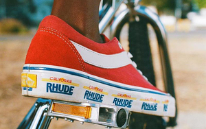 醒目 logo 点缀！RHUDE x Vans 联名系列本周发售！