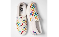 彩色波点格纹+鸳鸯设计！Damien Hirst x Vans 最新合作系列首度亮相