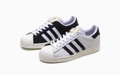 阴阳设计+烫金 logo ！全新的 adidas Superstar 有点东西