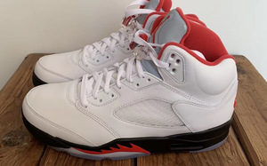 流川枫配色即将回归！这双 Air Jordan 5 “Fire Red” 不可错过