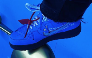 酷似天价 “MCA” ！Virgil Abloh 上脚全新 Off-White x Air Force 1 Low
