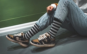 下月正式登场！Travis Scott x Nike Dunk SB 最新美照释出