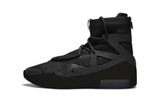 低调冷酷黑魂配色！全新 Air Fear of God 1 实物疑似曝光！