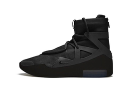 低调冷酷黑魂配色！全新 Air Fear of God 1 实物疑似曝光！