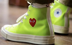 市价 1200 左右！CDG PLAY x Converse 联名上脚有点抢眼！