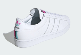 清爽的夏日气息，adidas SuperStar南海岸配色亮相
