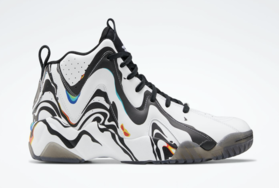 NBA 名宿 “雨人” 坎普经典战靴 Reebok Kamikaze II 迎来全新配色！