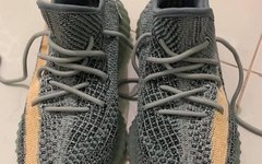 酷似今年 8 月登场的灰蓝配色！Yeezy 350 V2 “Ash Blue” 首度曝光！