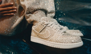 詹姆斯、TS 上脚“带货”！Swarovski x CPFM x Nike Dunk Low 三方联名发售日期终于确定！