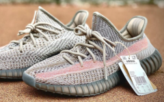 新配色有点好看？全新 Yeezy 350 V2 实物曝光！