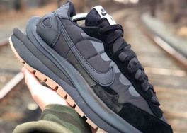 Sacai x Nike VaporWaffle 全新纯黑配色首度曝光！今年春季登场！