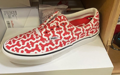 “S” logo 主打！Supreme x Vans 联名鞋款实物曝光！