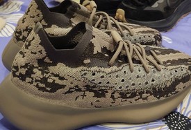 像不像巧克力？！全新 Yeezy 380 实物图曝光！