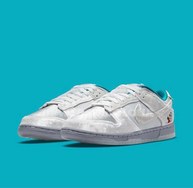 全新 Dunk Low 「冰」首次曝光实物图！