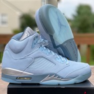 全新 Air Jordan 5 WMNS “Bluebird” 实物图曝光！