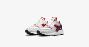 全新 Nike Air Huarache “L.F.C” 官图曝光！