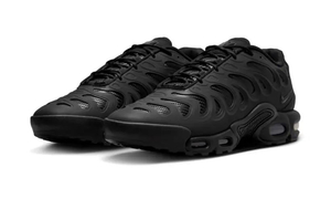 全新 Nike Air Max Plus Drift “Tripple Black” 官图曝光！