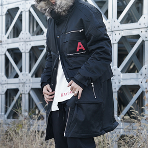 DIE WELLE 19FW 座山雕大衣