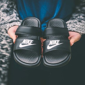 NIKE WMNS Benassi DUO 黑色 819717-010