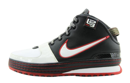 NIKE AIR ZOOM LEBRON VI