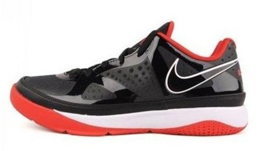 NIKE LEBRON ST LOW 