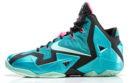 NIKE LEBRON XI