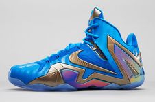 NIKE LEBRON XI ELITE