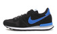 Nike Internationalist