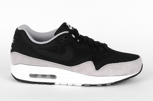 Nike Air Max 1 Essential